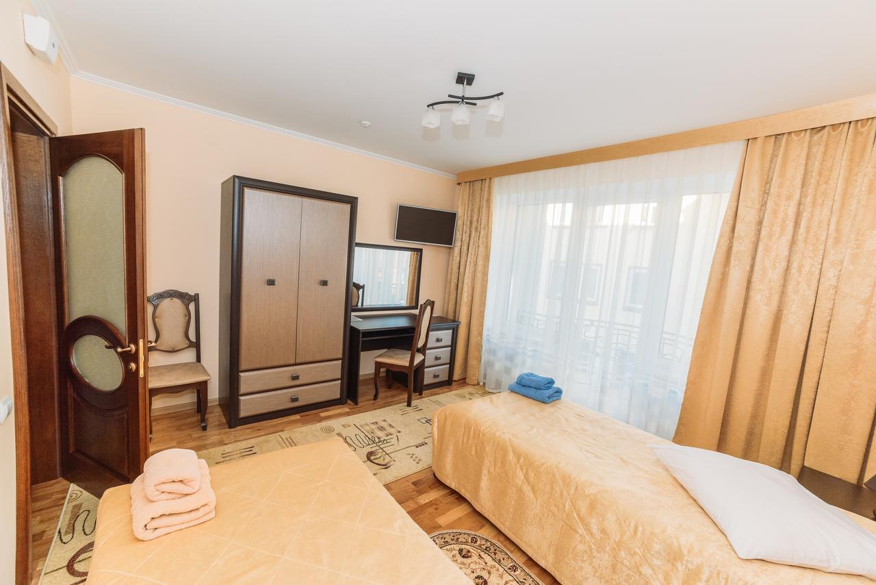 Apartments Sonce Truskavets Exterior foto