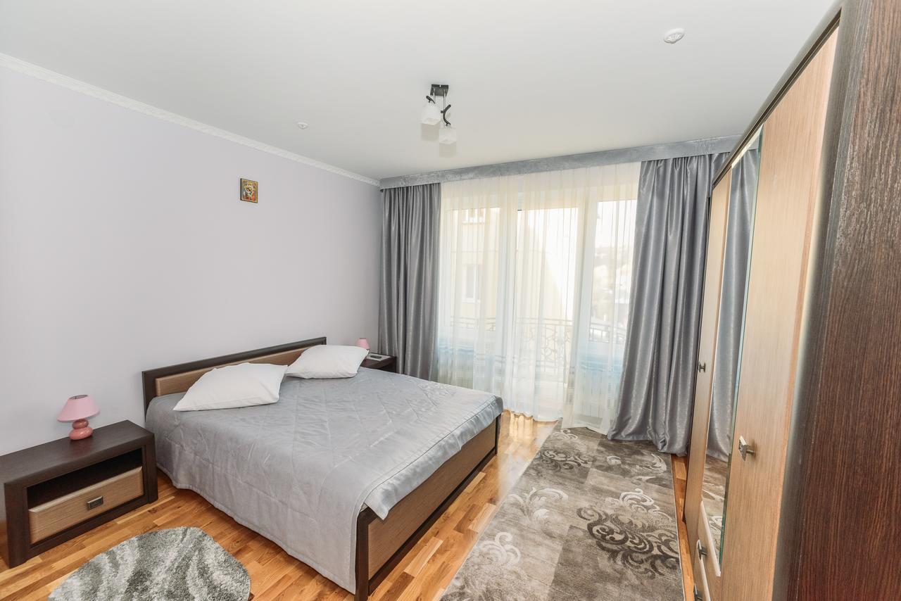Apartments Sonce Truskavets Exterior foto
