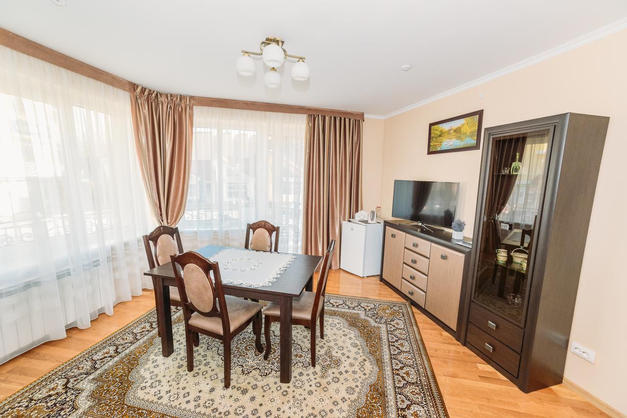 Apartments Sonce Truskavets Exterior foto